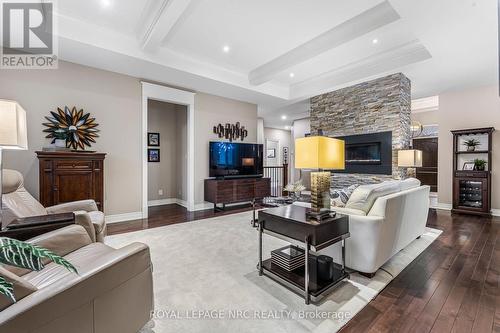 39 Hurricane Road, Pelham (662 - Fonthill), ON - Indoor Photo Showing Living Room With Fireplace