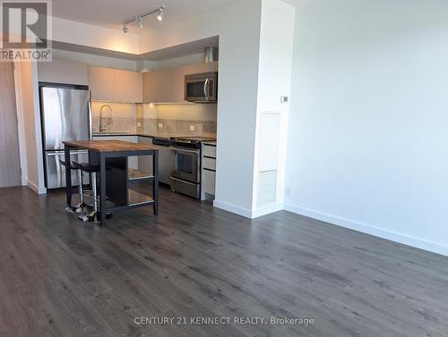 3303 - 390 Cherry Street, Toronto, ON - Indoor Photo Showing Kitchen