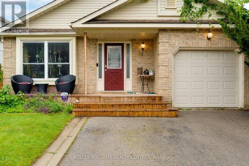 16 Gosney Crescent W, Barrie, ON - Outdoor With Deck Patio Veranda