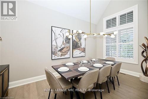 18 - 190 Canboro Road, Pelham (662 - Fonthill), ON - Indoor Photo Showing Dining Room