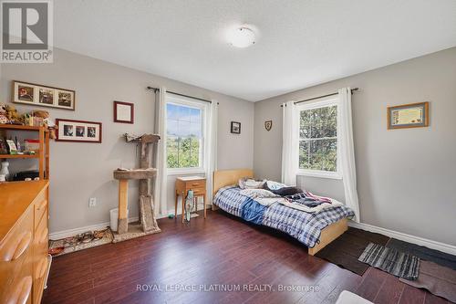 155 Clyde Street, Wellington North, ON - Indoor Photo Showing Bedroom