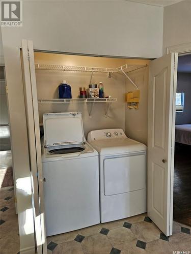 219 7Th Street W, Carlyle, SK - Indoor Photo Showing Laundry Room