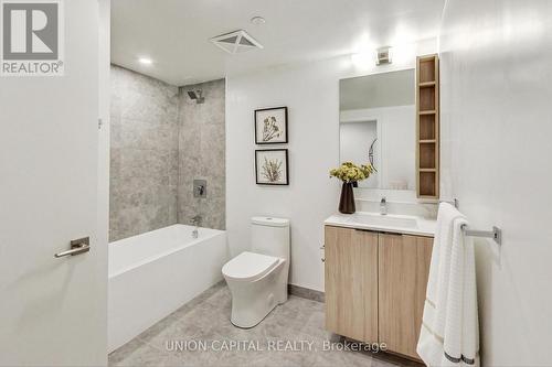 903 - 82 Dalhousie Street, Toronto, ON - Indoor Photo Showing Bathroom