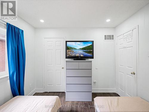 126 Sandmere Avenue, Brampton, ON - Indoor Photo Showing Bedroom