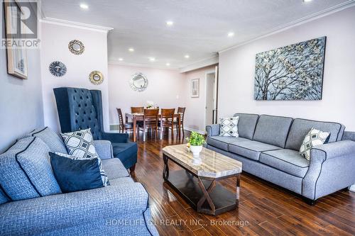 7362 Redstone Road, Mississauga, ON - Indoor Photo Showing Living Room