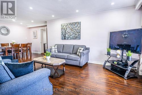 7362 Redstone Road, Mississauga, ON - Indoor Photo Showing Living Room