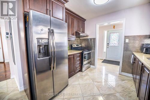 7362 Redstone Road, Mississauga, ON - Indoor Photo Showing Kitchen With Stainless Steel Kitchen With Upgraded Kitchen