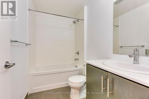 2909 - 360 Square One Drive, Mississauga, ON - Indoor Photo Showing Bathroom