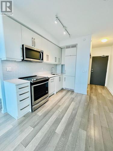 1801 - 5180 Yonge Street, Toronto, ON - Indoor Photo Showing Kitchen