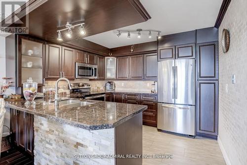 803 - 309 Major Mackenzie Drive E, Richmond Hill, ON - Indoor Photo Showing Kitchen With Double Sink With Upgraded Kitchen