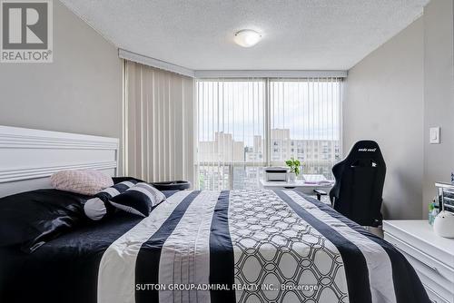 803 - 309 Major Mackenzie Drive E, Richmond Hill, ON - Indoor Photo Showing Bedroom