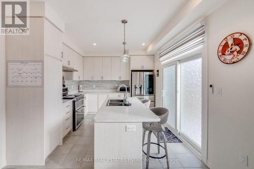 124 Skinner Road, Hamilton, ON - Indoor Photo Showing Kitchen With Double Sink