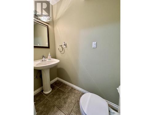 1608 E 7Th Avenue, Prince Rupert, BC - Indoor Photo Showing Bathroom