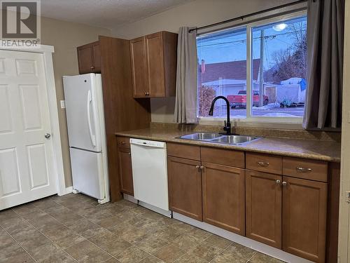 20 Eagle Street, Kitimat, BC - Indoor Photo Showing Kitchen With Double Sink