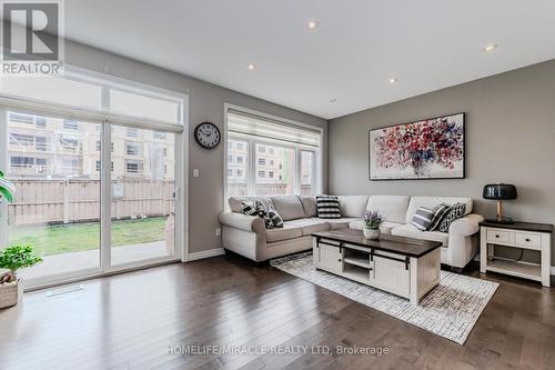 481 Rivertrail Avenue, Kitchener, ON - Indoor Photo Showing Living Room