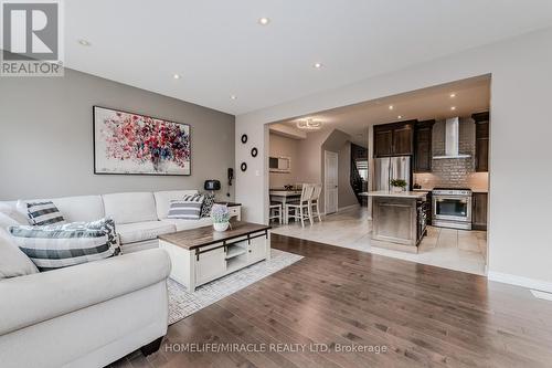 481 Rivertrail Avenue, Kitchener, ON - Indoor Photo Showing Living Room