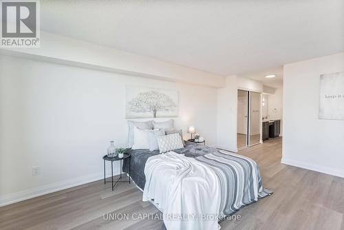 611 - 2350 Bridletowne Circle, Toronto, ON - Indoor Photo Showing Bedroom