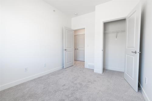 116-8960 Dallas Drive, Kamloops, BC - Indoor Photo Showing Other Room