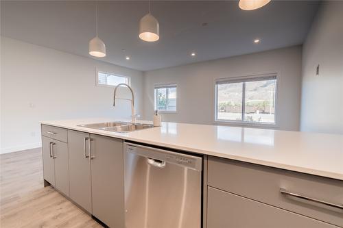 116-8960 Dallas Drive, Kamloops, BC - Indoor Photo Showing Kitchen With Double Sink