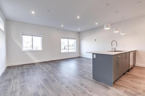 113-8960 Dallas Drive, Kamloops, BC - Indoor Photo Showing Other Room