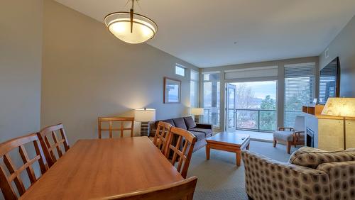 304-4205 Gellatly Road, West Kelowna, BC - Indoor Photo Showing Dining Room