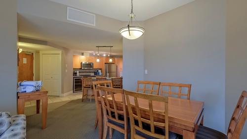 304-4205 Gellatly Road, West Kelowna, BC - Indoor Photo Showing Dining Room