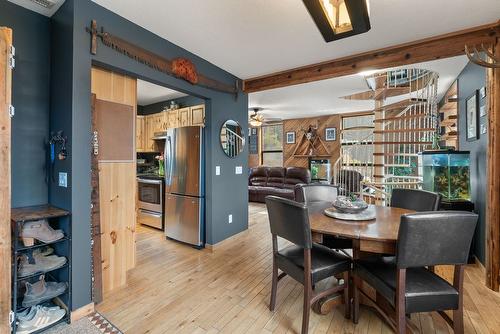 1809 Cardinal Creek Road, Kelowna, BC - Indoor Photo Showing Dining Room