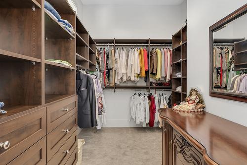 3237 Malbec Crescent, West Kelowna, BC - Indoor With Storage