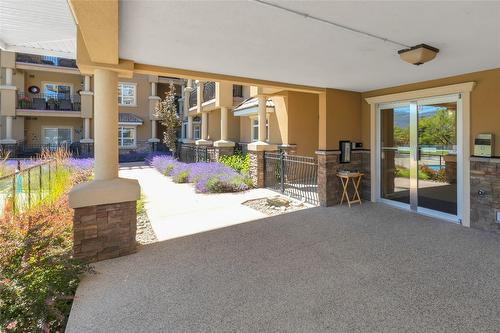 207-2070 Boucherie Road, West Kelowna, BC - Outdoor