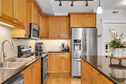 207-2070 Boucherie Road, West Kelowna, BC - Indoor Photo Showing Kitchen With Double Sink