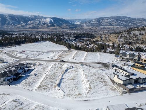 1-126 Deer Place, Penticton, BC - Outdoor With View