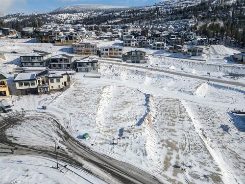 1-126 Deer Place, Penticton, BC - Outdoor With View