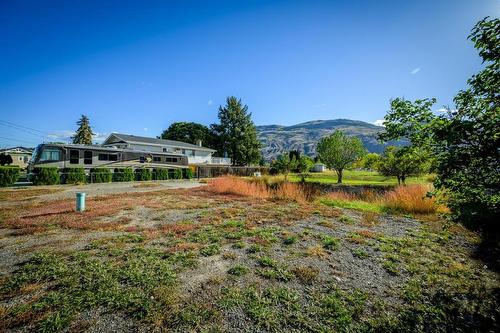 2533 Elston Drive, Kamloops, BC - Outdoor