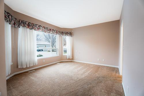 18-650 Harrington Road, Kamloops, BC - Indoor Photo Showing Other Room