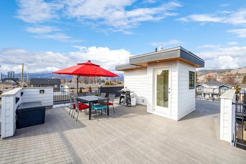 2-1053 Martin Avenue, Kelowna, BC - Outdoor With Deck Patio Veranda With Exterior