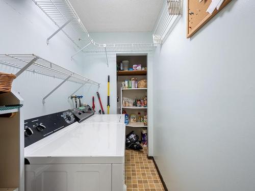 3-691 Castle Crag Cres, Courtenay, BC - Indoor Photo Showing Laundry Room