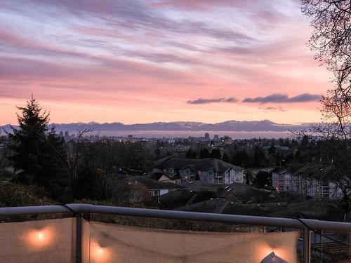 861 Rainbow Cres, Saanich, BC 