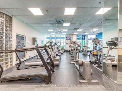 2207-77 Harbour Sq, Toronto, ON - Indoor Photo Showing Gym Room