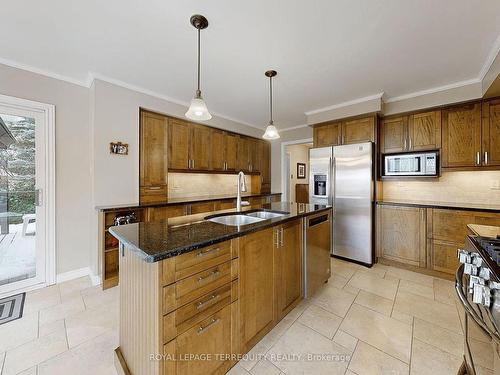 1139 Manor Rd, Oakville, ON - Indoor Photo Showing Kitchen With Stainless Steel Kitchen With Double Sink