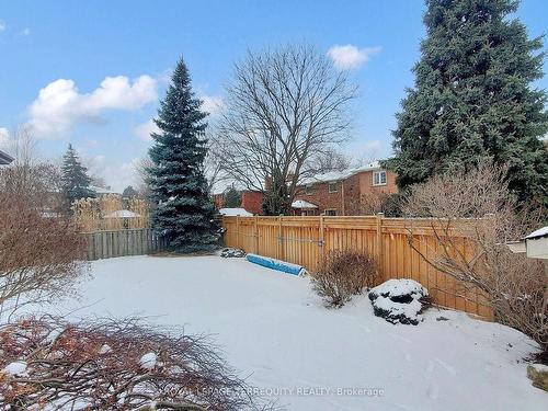 1139 Manor Rd, Oakville, ON - Outdoor