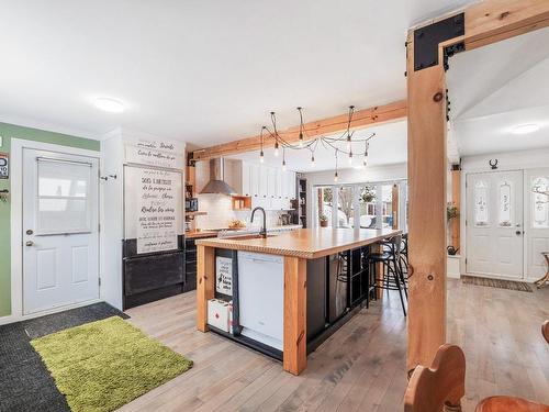 Vue d'ensemble - 1298 Rue Berthier, Chambly, QC - Indoor Photo Showing Kitchen