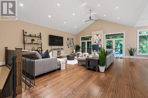 1682 Heathside Crescent, Pickering, ON - Indoor Photo Showing Living Room