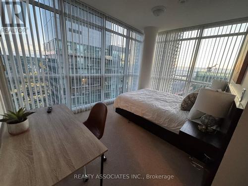 4902 - 65 Bremner Boulevard, Toronto, ON - Indoor Photo Showing Bedroom