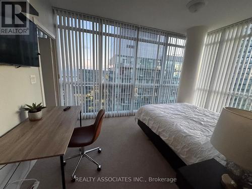 4902 - 65 Bremner Boulevard, Toronto, ON - Indoor Photo Showing Bedroom