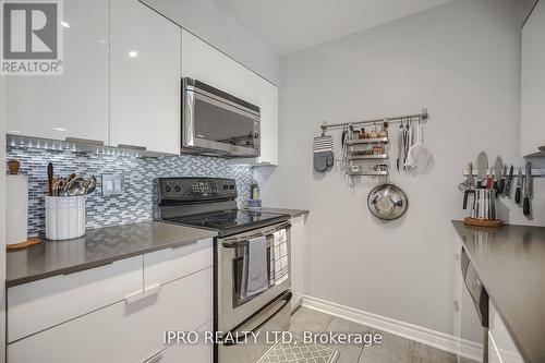 70 Mill Street S, Toronto, ON - Indoor Photo Showing Kitchen