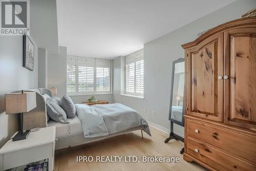 70 Mill Street S, Toronto, ON - Indoor Photo Showing Bedroom