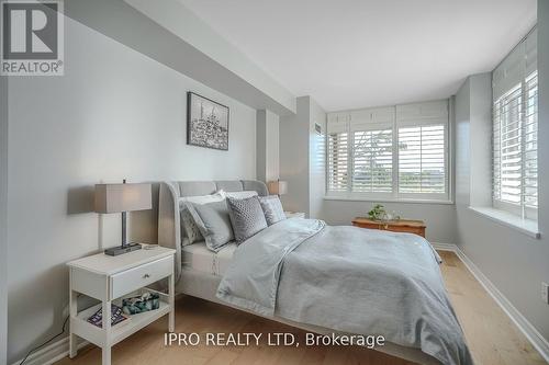 70 Mill Street S, Toronto, ON - Indoor Photo Showing Bedroom