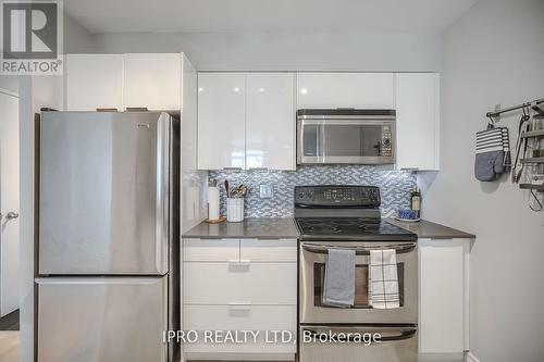 70 Mill Street S, Toronto, ON - Indoor Photo Showing Kitchen