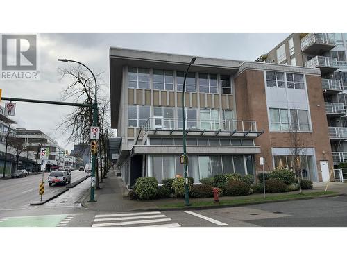 206 2233 Burrard Street, Vancouver, BC 