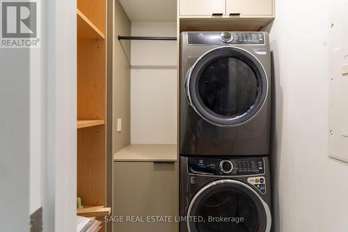 844 Ninth Street, Mississauga, ON - Indoor Photo Showing Laundry Room